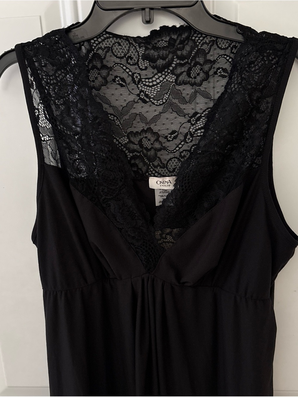 Cinema Etoile Lace-Trim Women's Black Nightgown